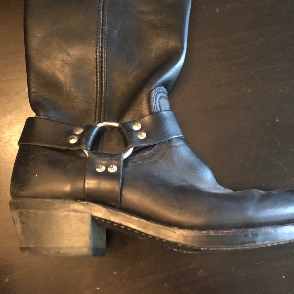 Frye black boots.   Gently worn. Size 10